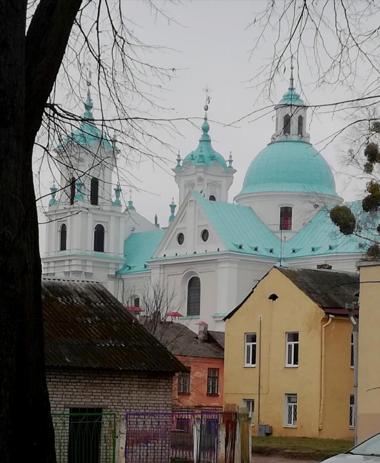 Vydatny Adpachynak Lägenhet Grodno Exteriör bild